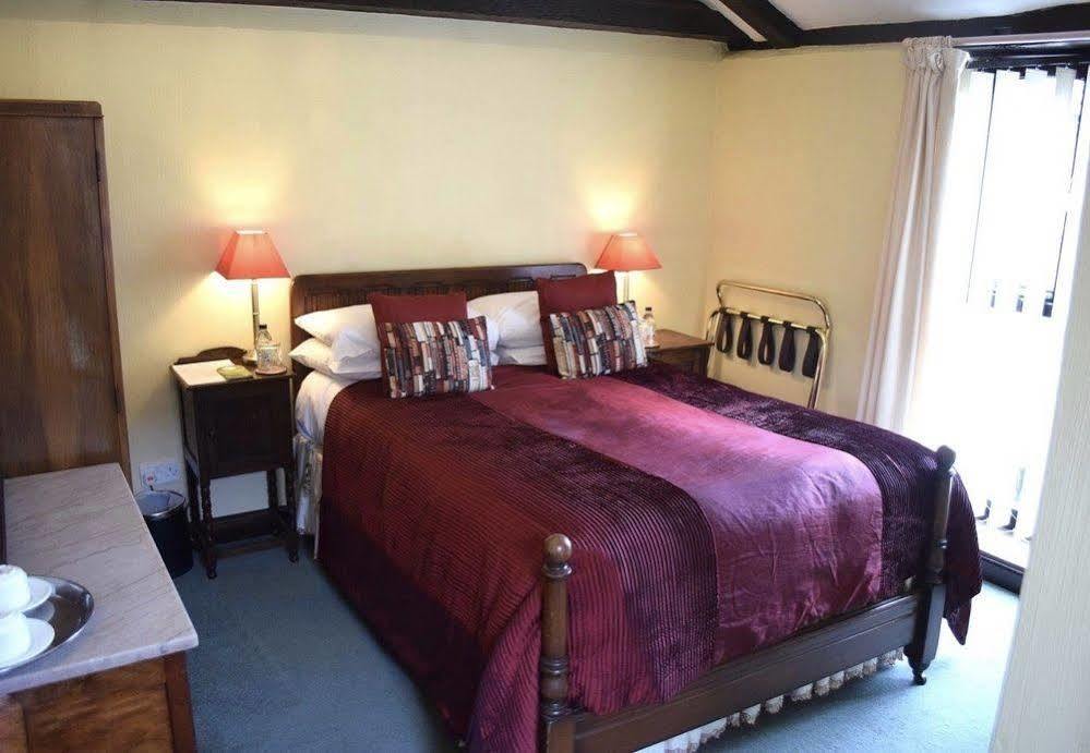 Отель At The Farmhouse Hunters Hall Dereham Экстерьер фото
